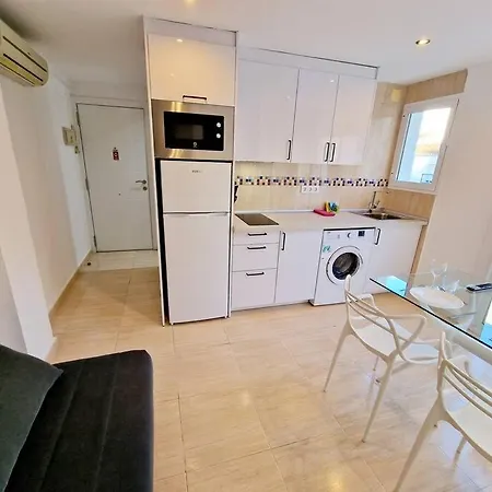 Stella Maris Village-1bed 公寓 丰希罗拉